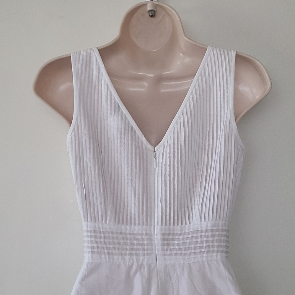 Cotton Sleeveless White Dress - Picture 5 of 7
